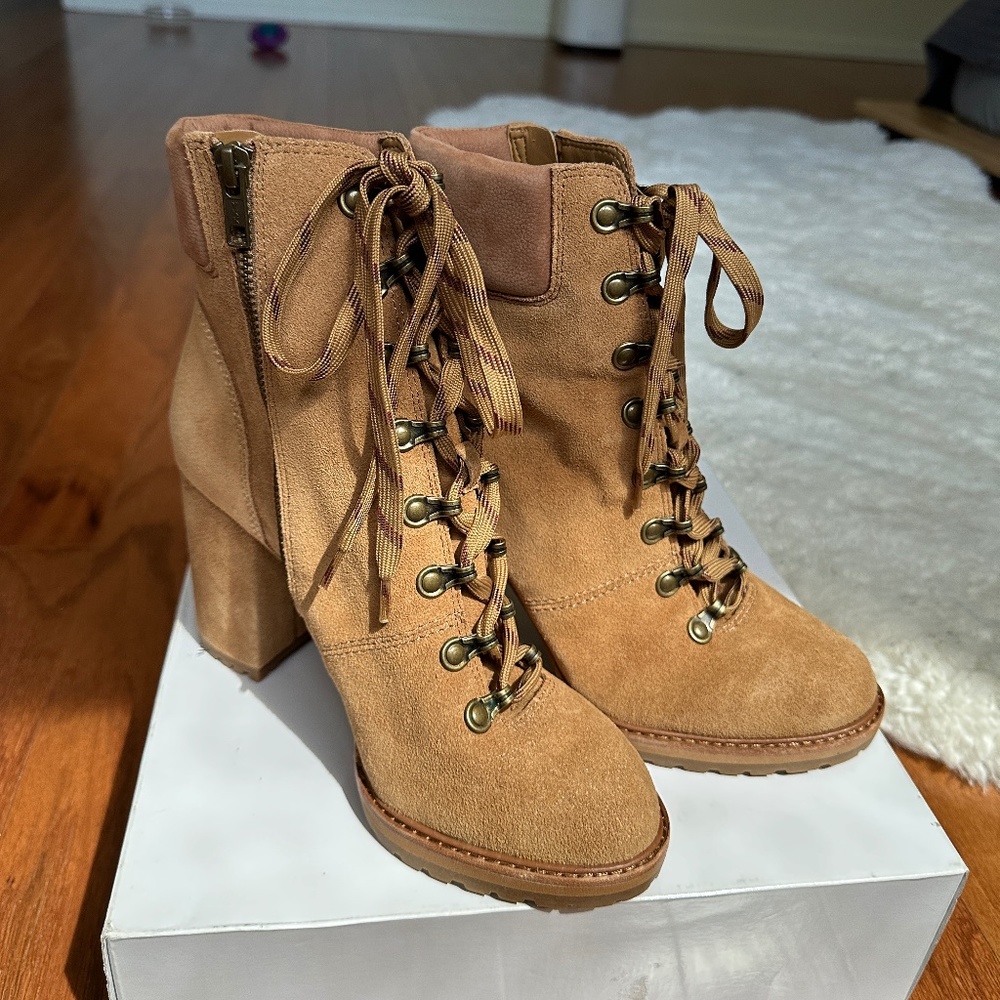 Gianni Bini Leather Boots size 8.5
